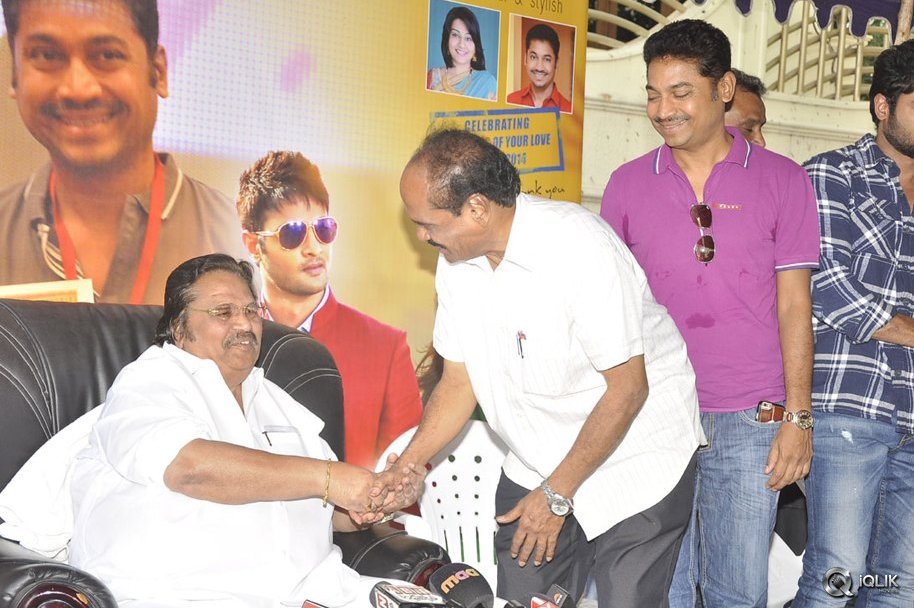 Dasari-Appreciates-Krishnamma-Kalipindi-Iddarini-Team